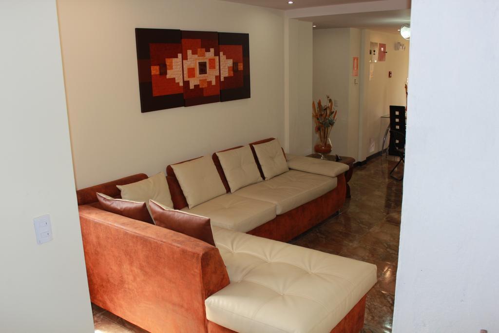 Hotel Las Mercedes Airport-Quito Tababela Quarto foto