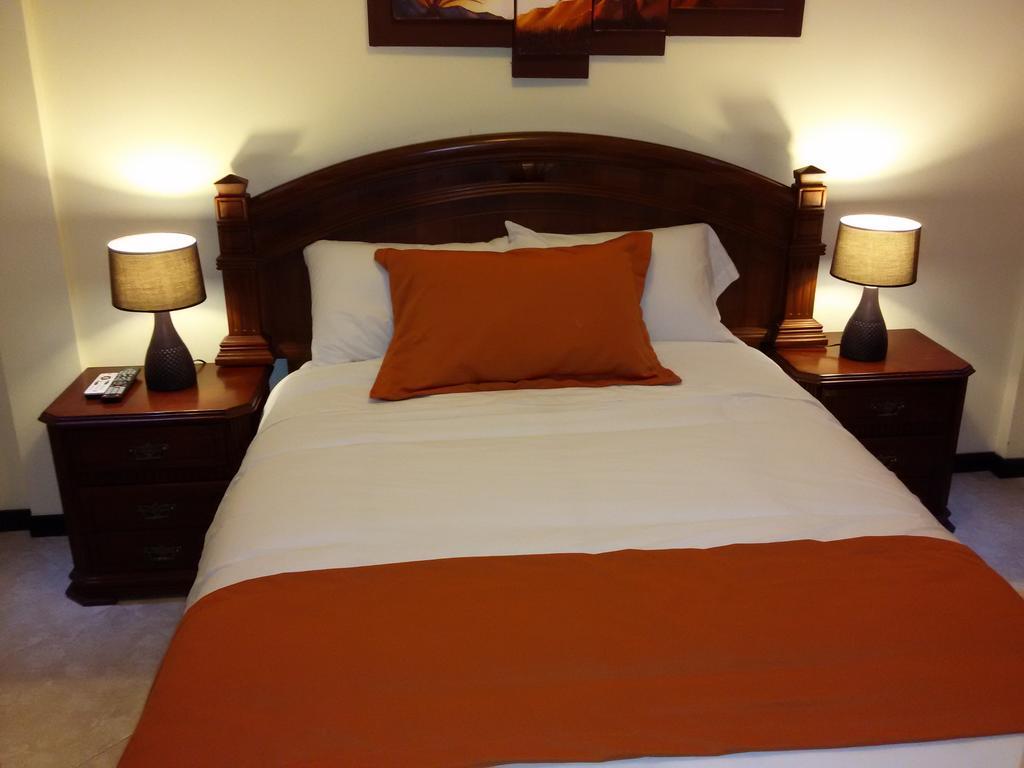 Hotel Las Mercedes Airport-Quito Tababela Quarto foto